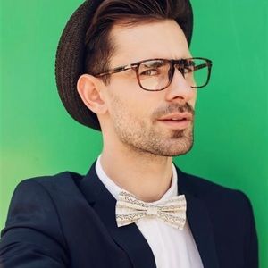 New man Bow tie Stradivarioius